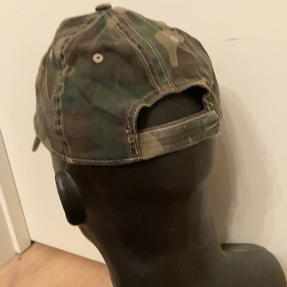 Camo hat - Picture 3 of 3